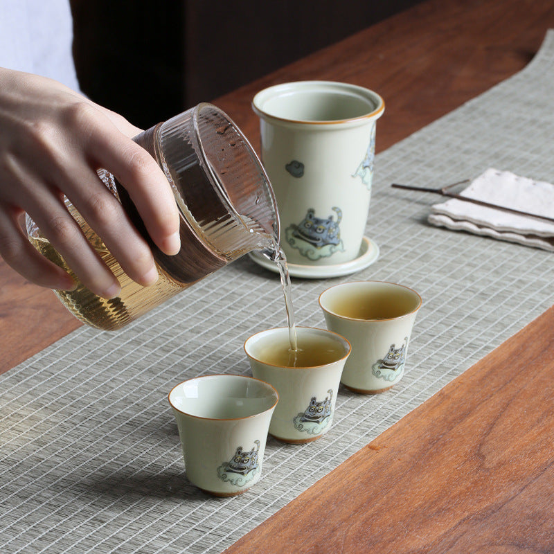 The Roaring Brew Ceramic Cup with Tiger Infuser and Travel Case
